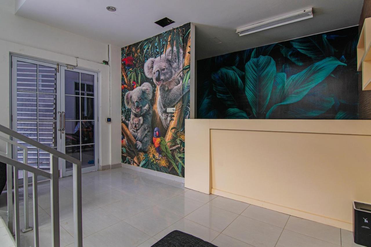 Oyo 92300 Koala House Hotel Pekanbaru Ngoại thất bức ảnh