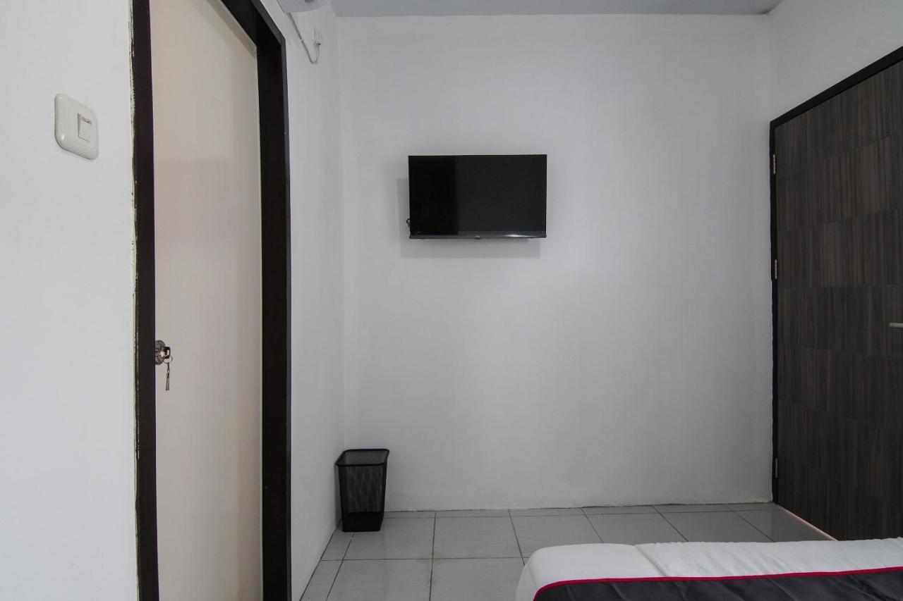 Oyo 92300 Koala House Hotel Pekanbaru Ngoại thất bức ảnh