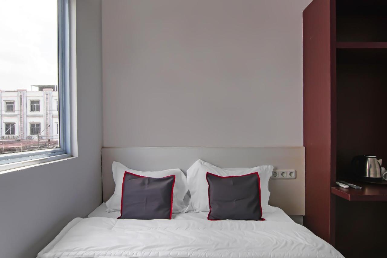 Oyo 92300 Koala House Hotel Pekanbaru Ngoại thất bức ảnh