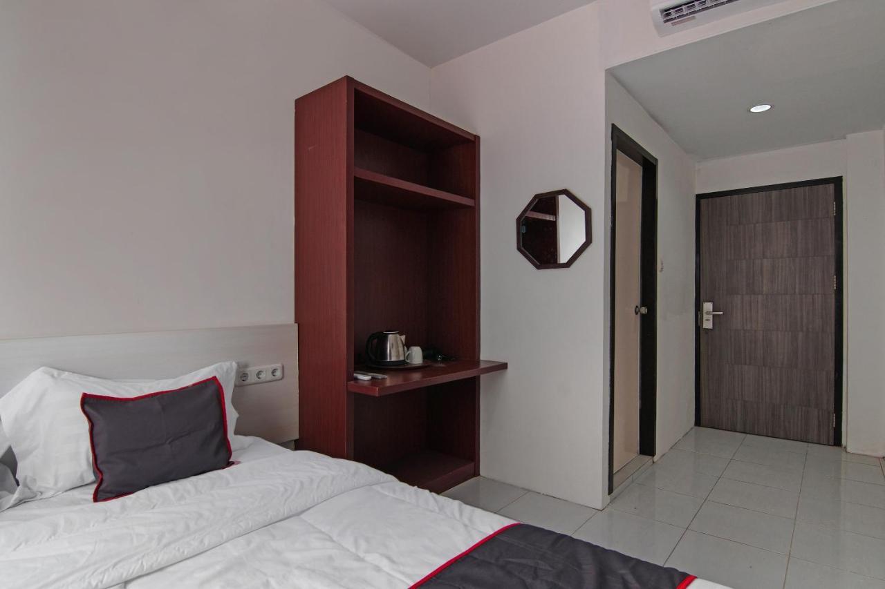 Oyo 92300 Koala House Hotel Pekanbaru Ngoại thất bức ảnh