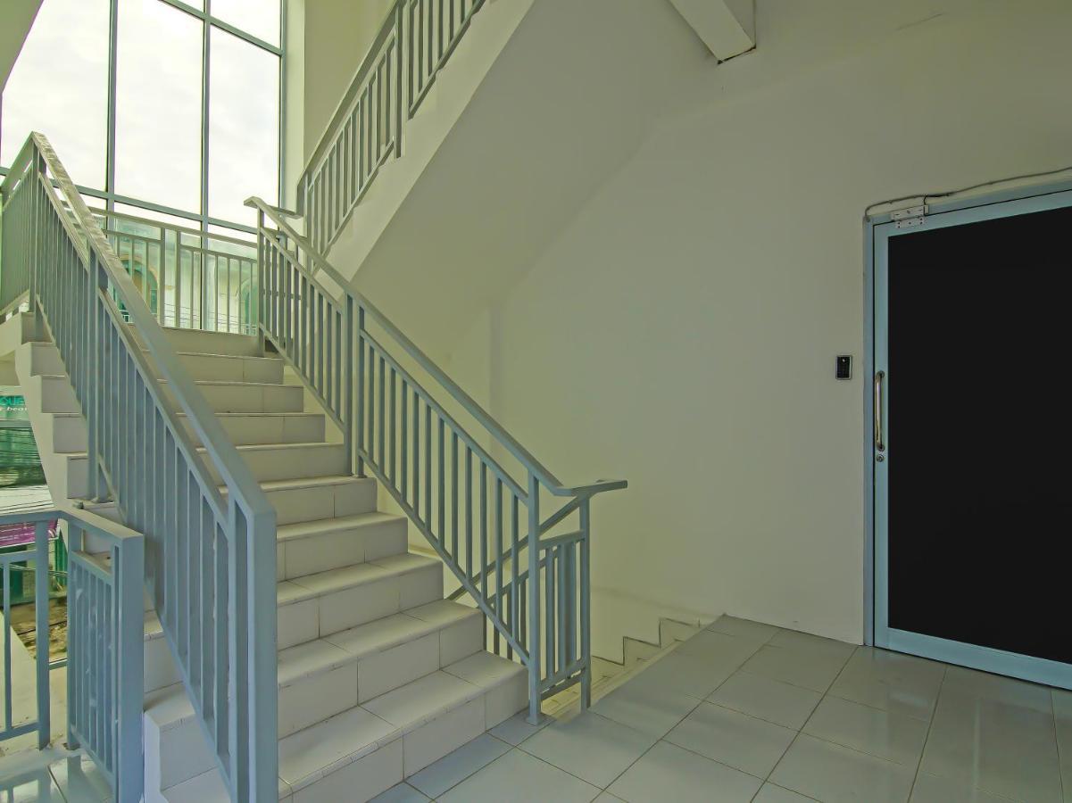 Oyo 92300 Koala House Hotel Pekanbaru Ngoại thất bức ảnh